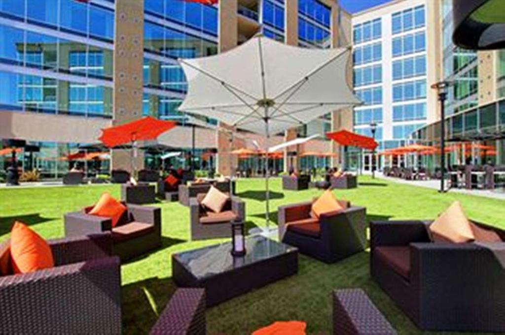 University Plaza Waterfront Hotel Stockton Εξωτερικό φωτογραφία